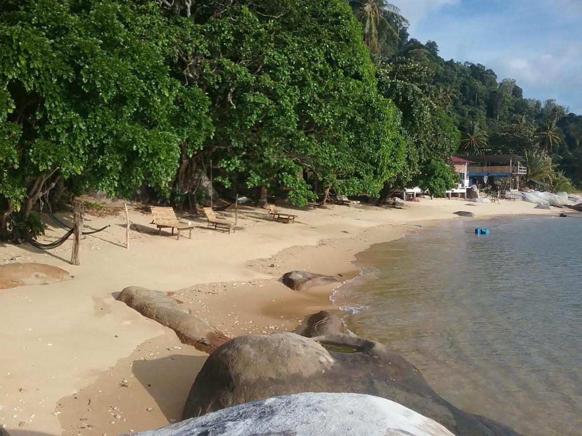 Bungkil Place Hotel Tioman Buitenkant foto