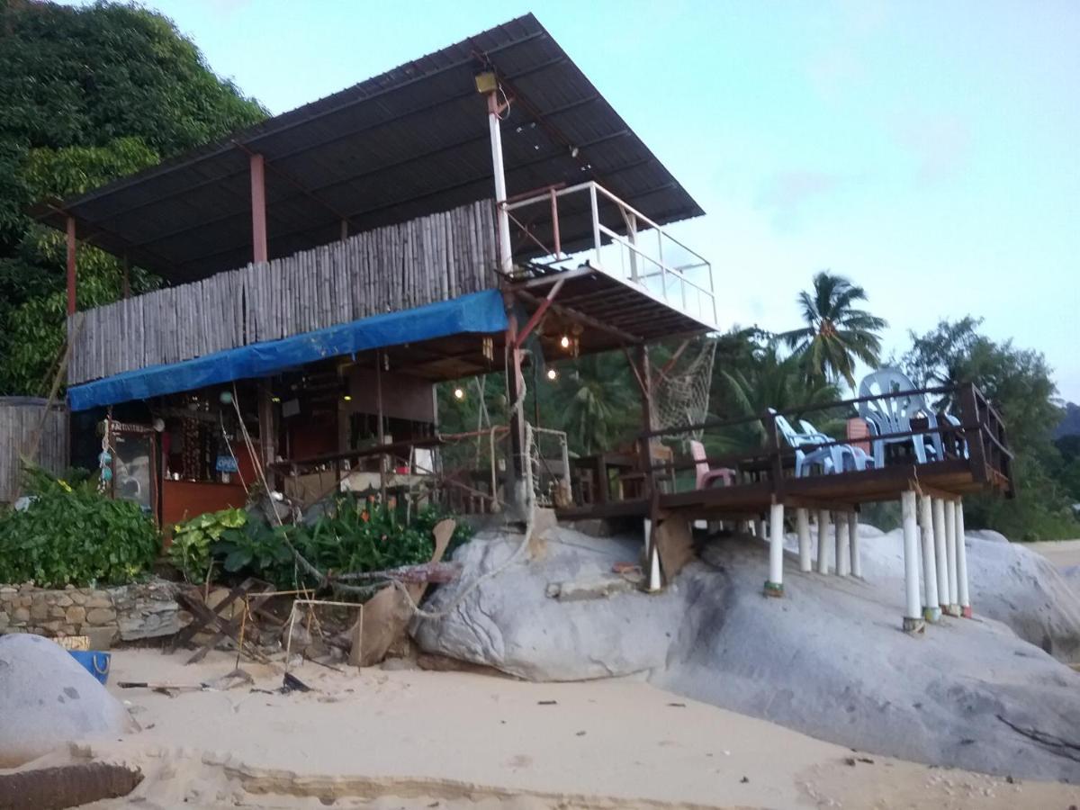 Bungkil Place Hotel Tioman Buitenkant foto